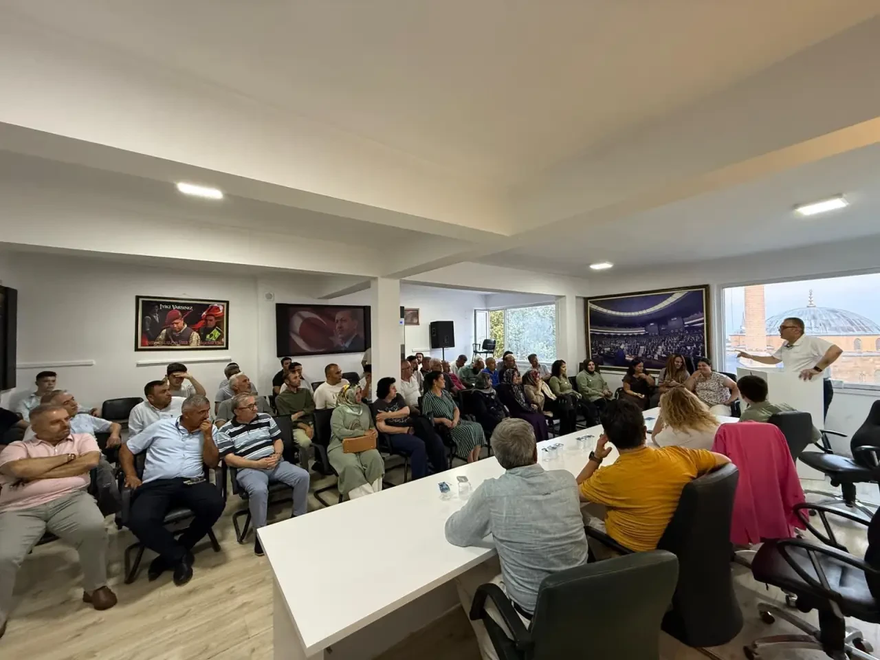 AK Parti Merzifon İlçe Danışma Meclisi Toplantısı Yoğun Katılımla Gerçekleştirildi 4