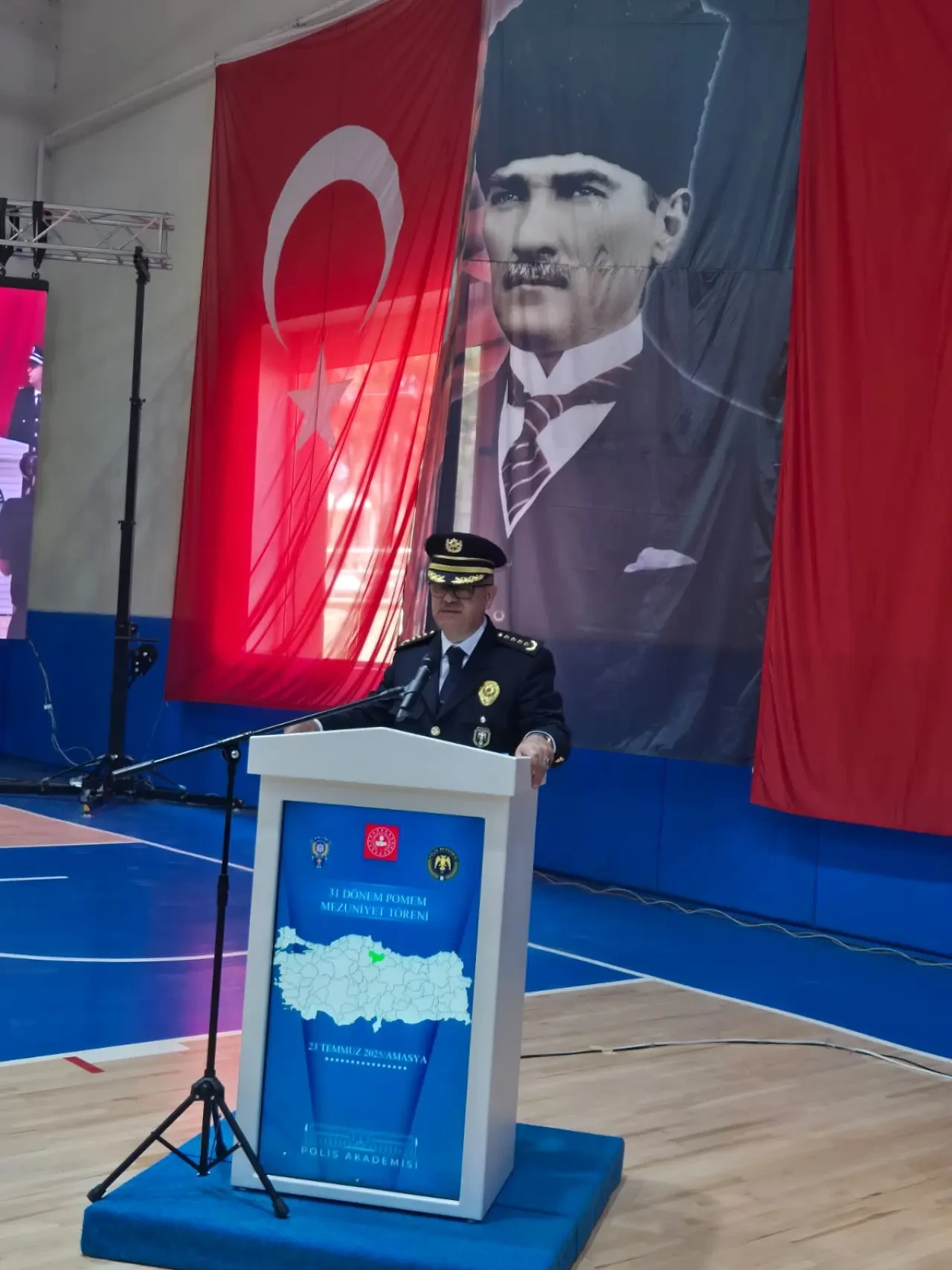 Merzifon POMEM’de Gurur Günü: 132 Polis Adayı Yemin Ederek Mezun Oldu 3