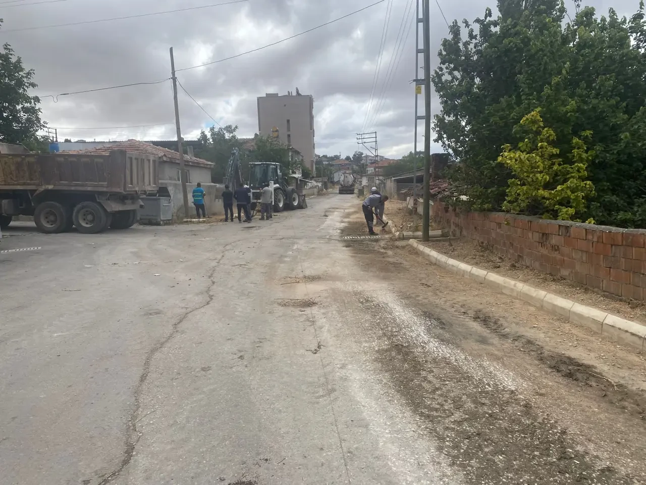 Suluova Belediyesi’nden Beyazıt Caddesi’nde Çevre Düzenleme Atağı 5