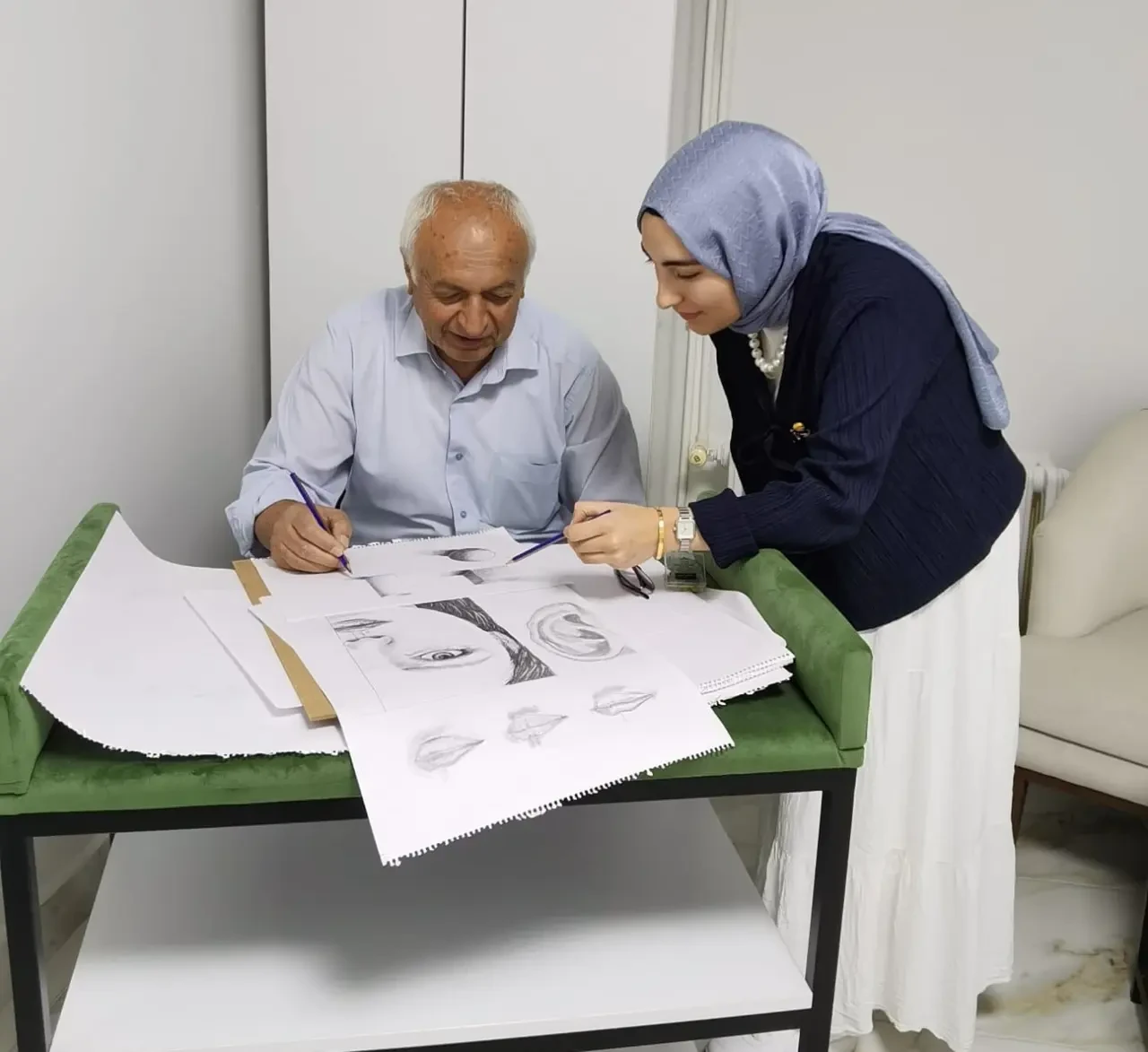Gümüşhacıköy’de Sanatla Buluşma: Kütüphane ve Halk Eğitimden Ortak Resim Kursu 2