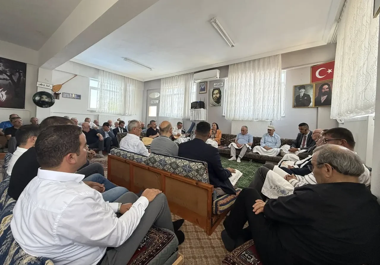 Merzifon’da Kerbela Matemi: Gençler Aşure Lokmasına Ortak Oldu 1