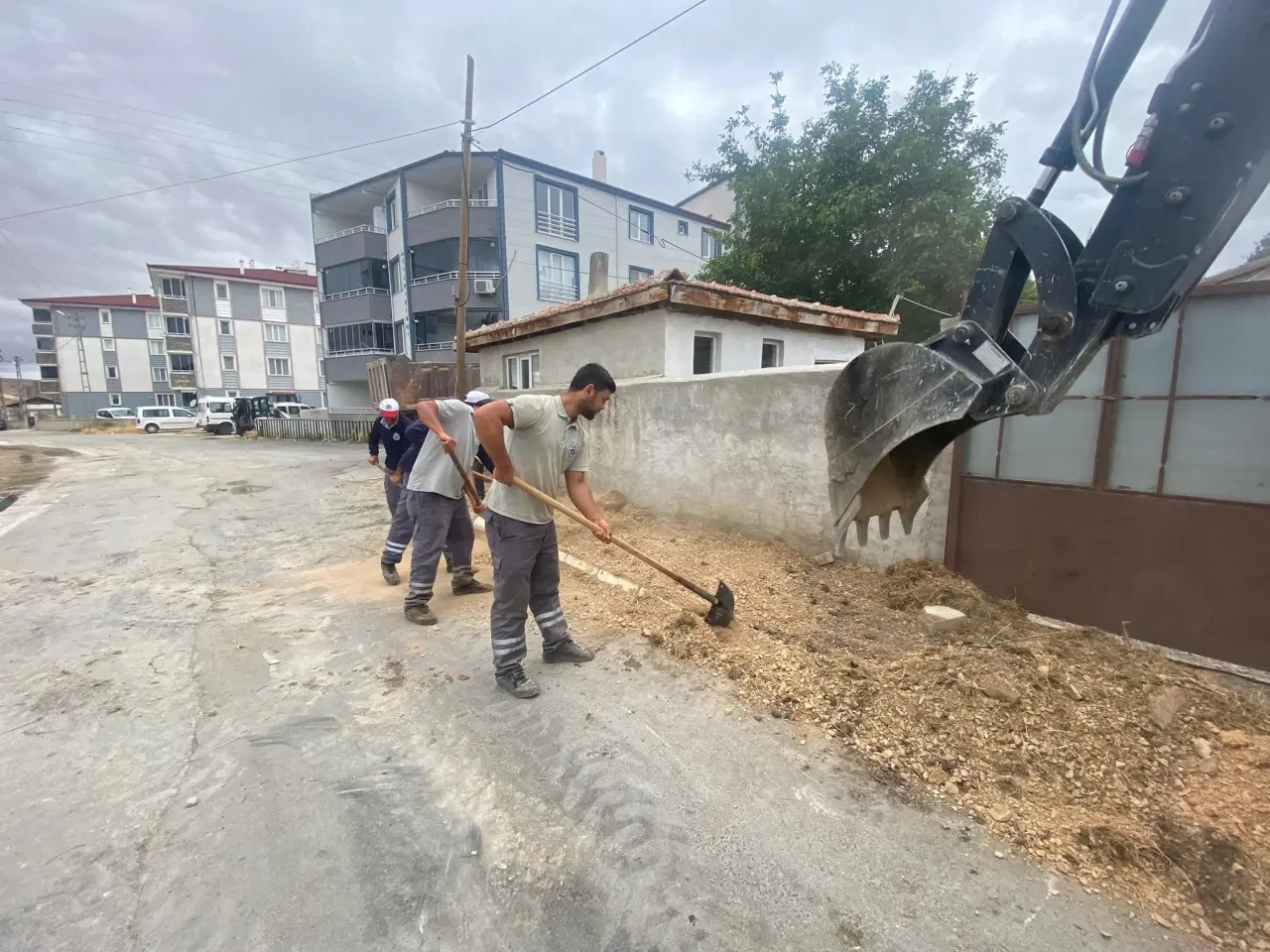 Suluova Belediyesi’nden Beyazıt Caddesi’nde Çevre Düzenleme Atağı 1