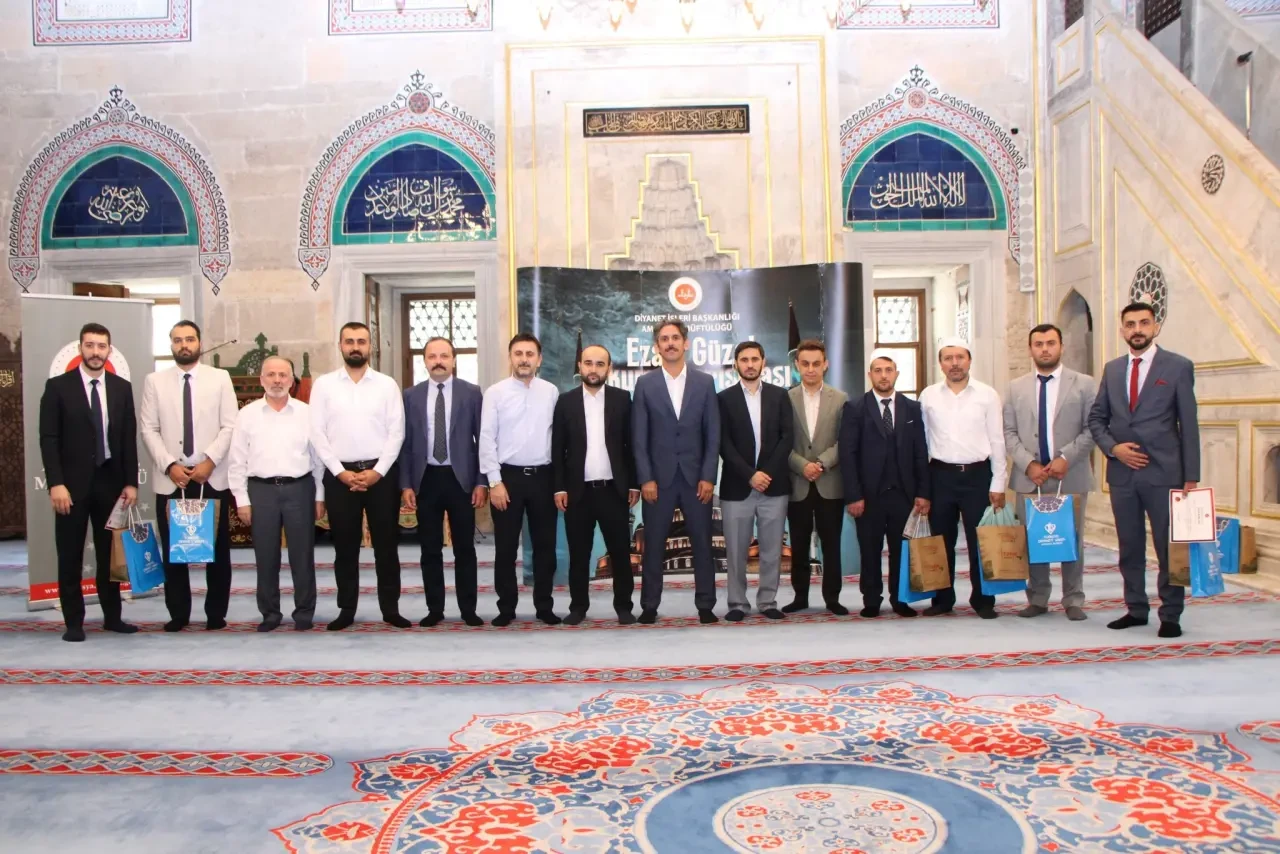 Amasya, Ezanı Güzel Okuma Yarışması Bölge Finaline Ev Sahipliği Yaptı 4