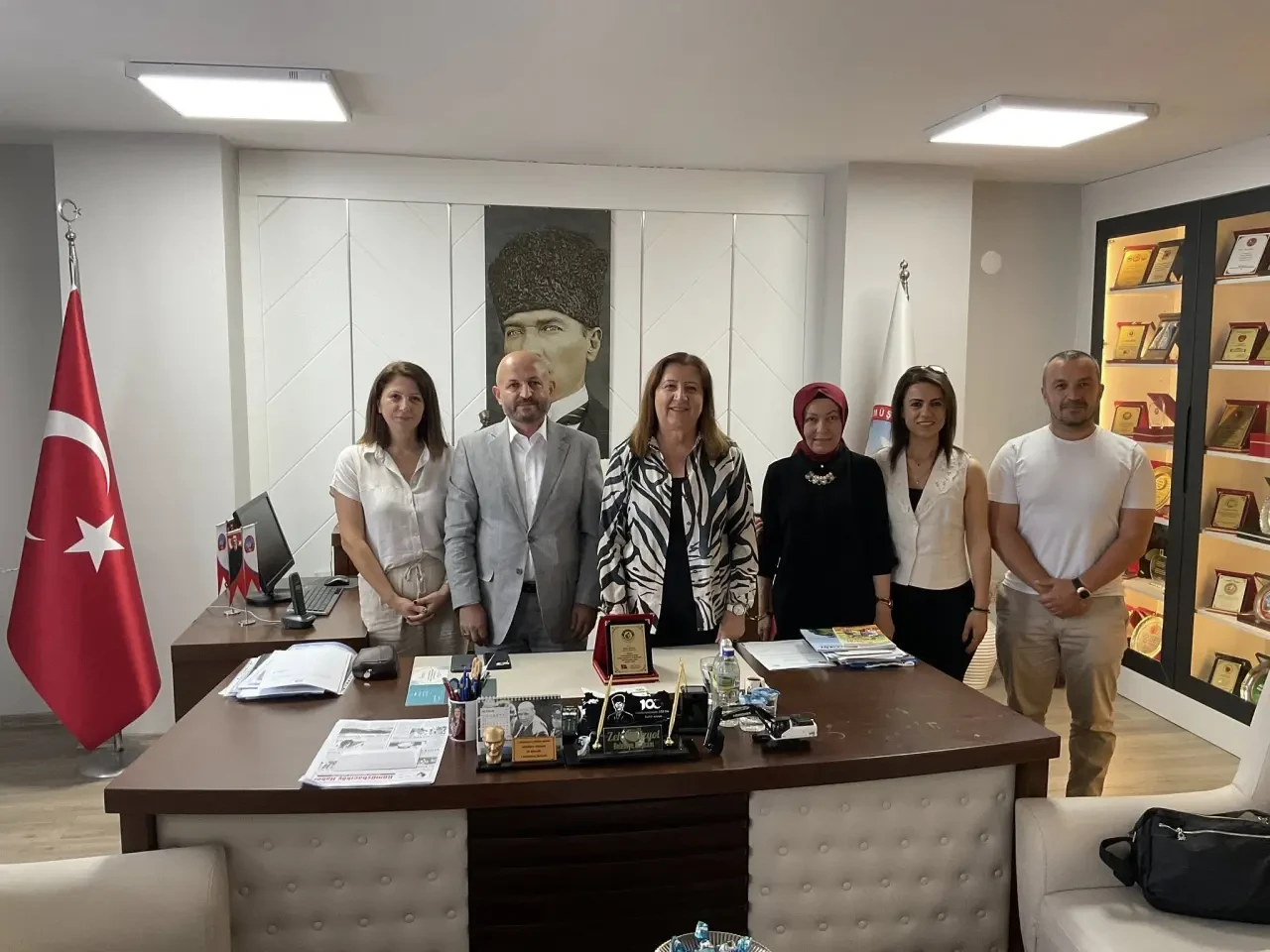 Gümüşhacıköy Belediye Başkanı Zehra Özyol’a Ziyaretler Devam Ediyor 6