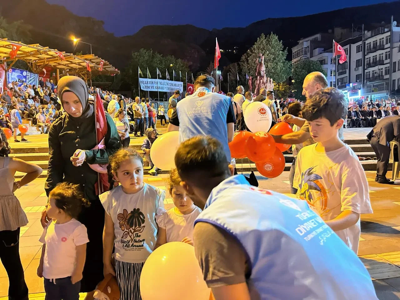 15 Temmuz’da Gönüller Isındı: TDV Amasya Şubesi’nden Vatandaşlara İkram 4