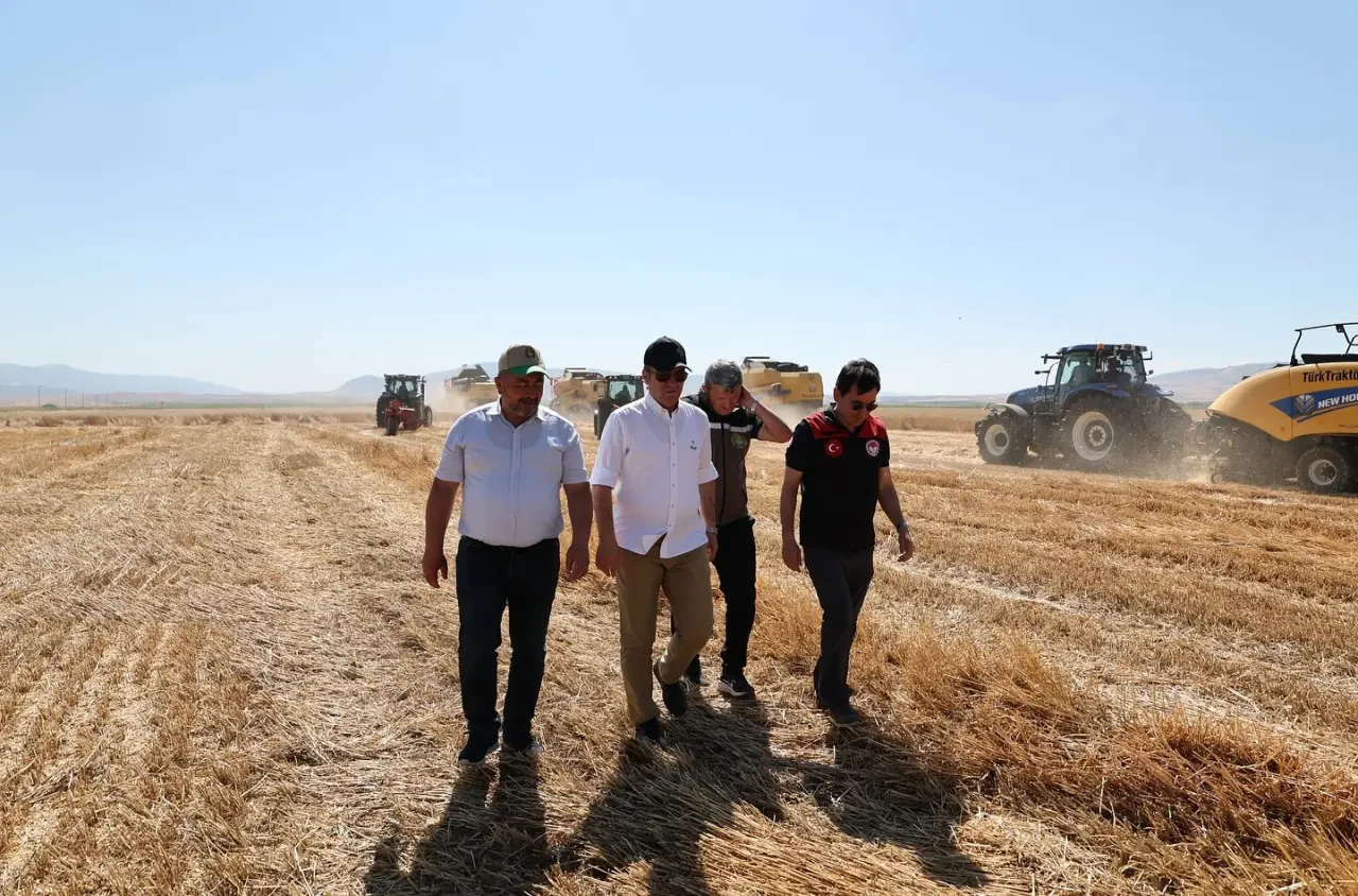 Gökhöyük’te Hasat Dualarla Başladı: 4 Bin Tonluk Tohumluk Buğday Üretimi Hedefleniyor 5