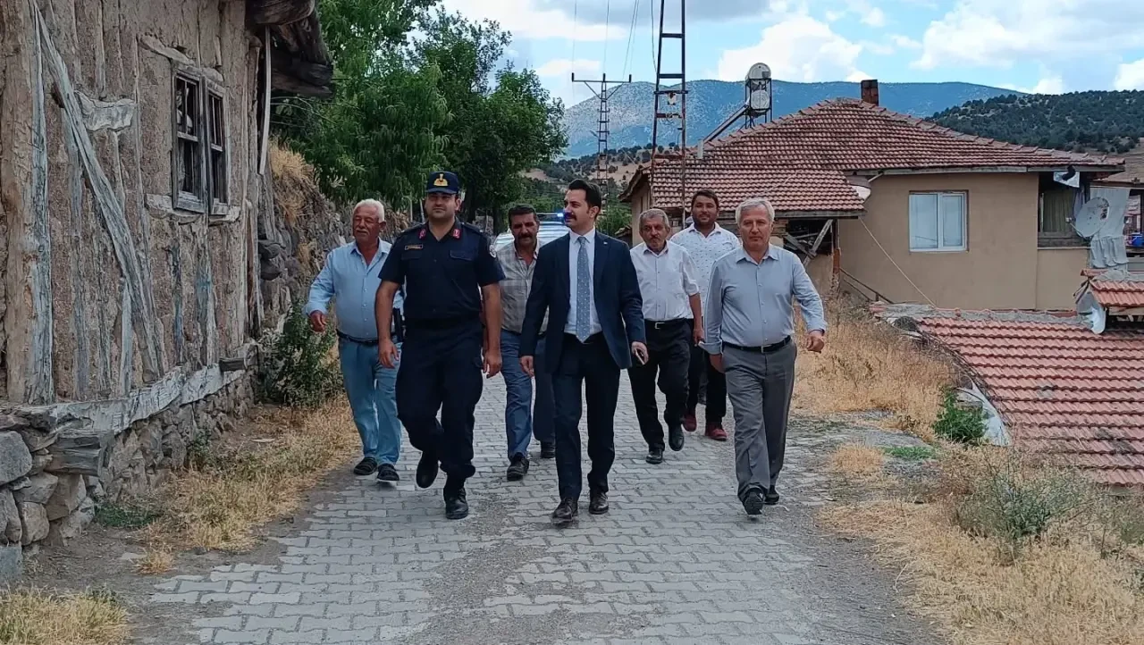 Kaymakam Osman Demirgül Karaşar Köyü’nü Ziyaret Etti: Vatandaşların Talepleri Dinlendi 1