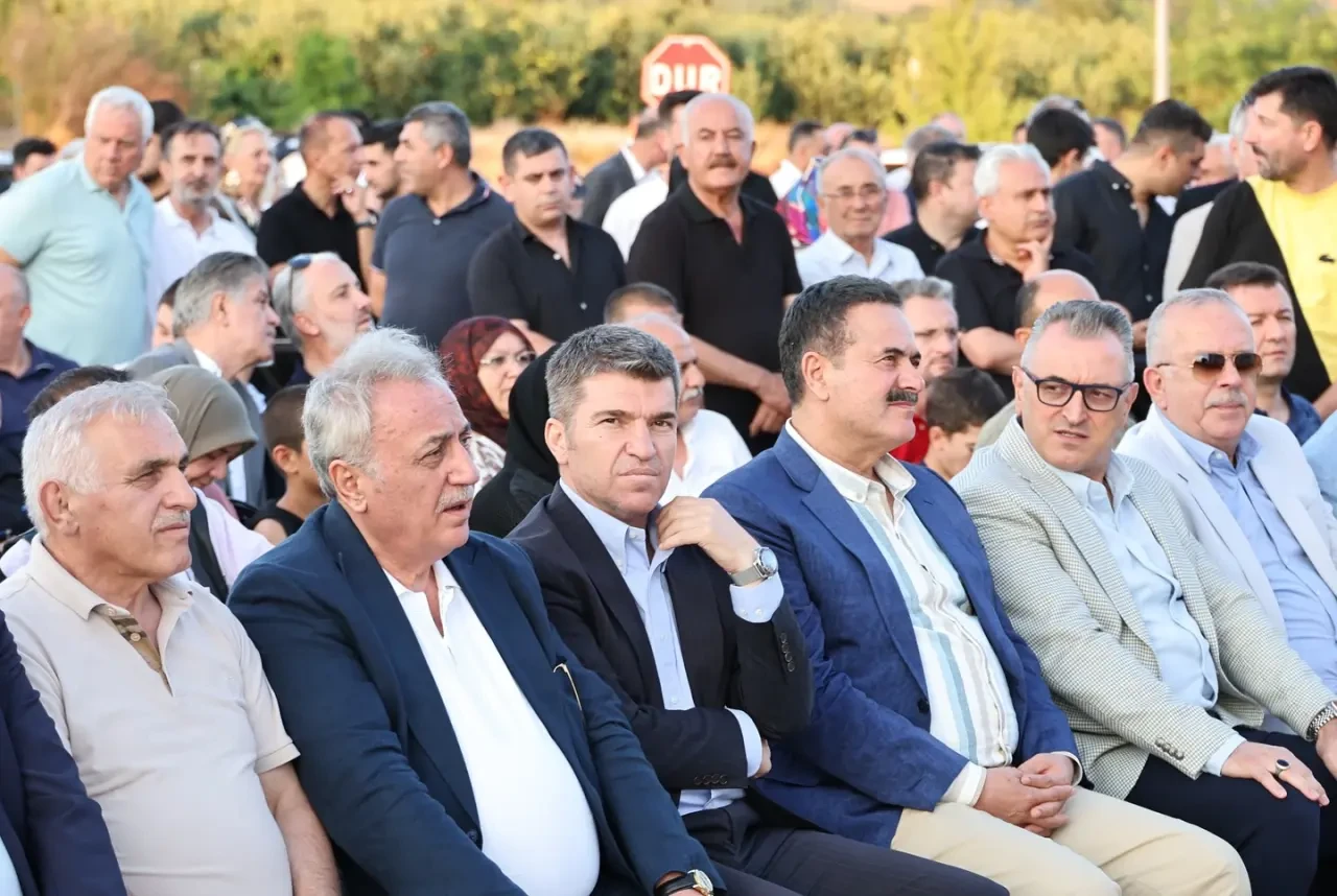 Vali Önder Bakan, Suluova’da Zenet Restaurant Açılışına Katıldı 2