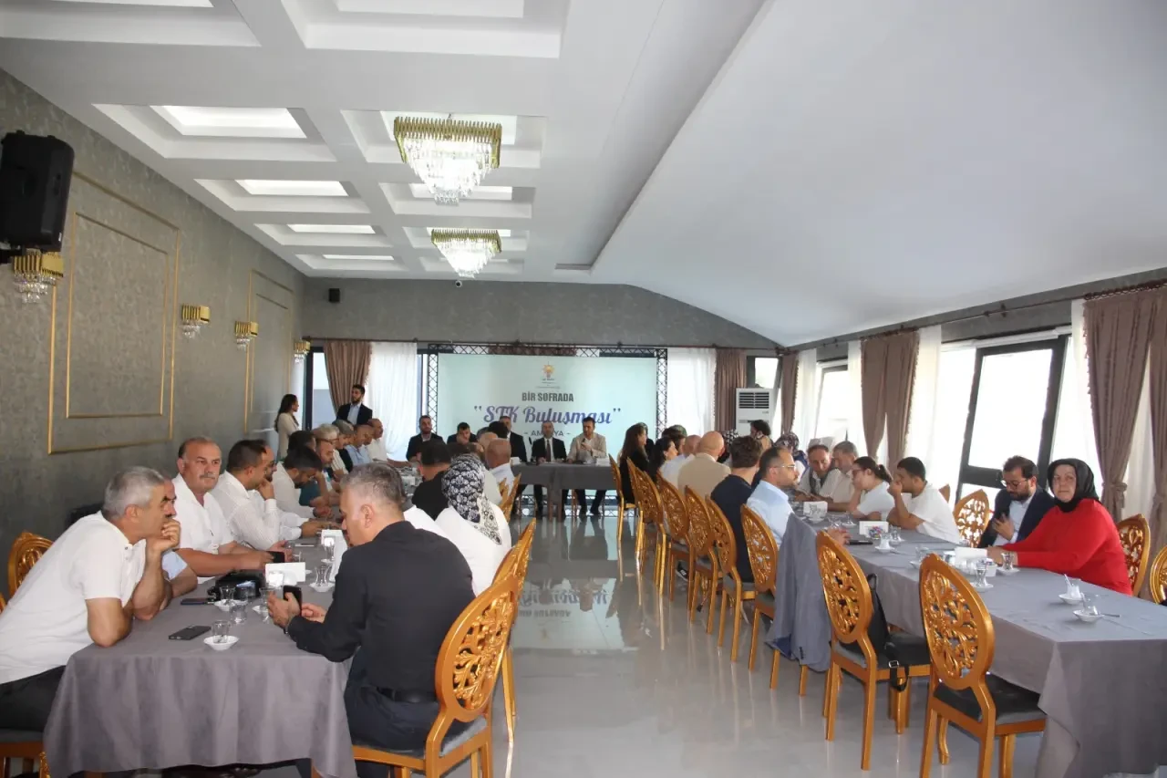 AK Parti Heyeti ve STK Temsilcileri Amasya’da Kent Gündemini Masaya Yatırdı 4