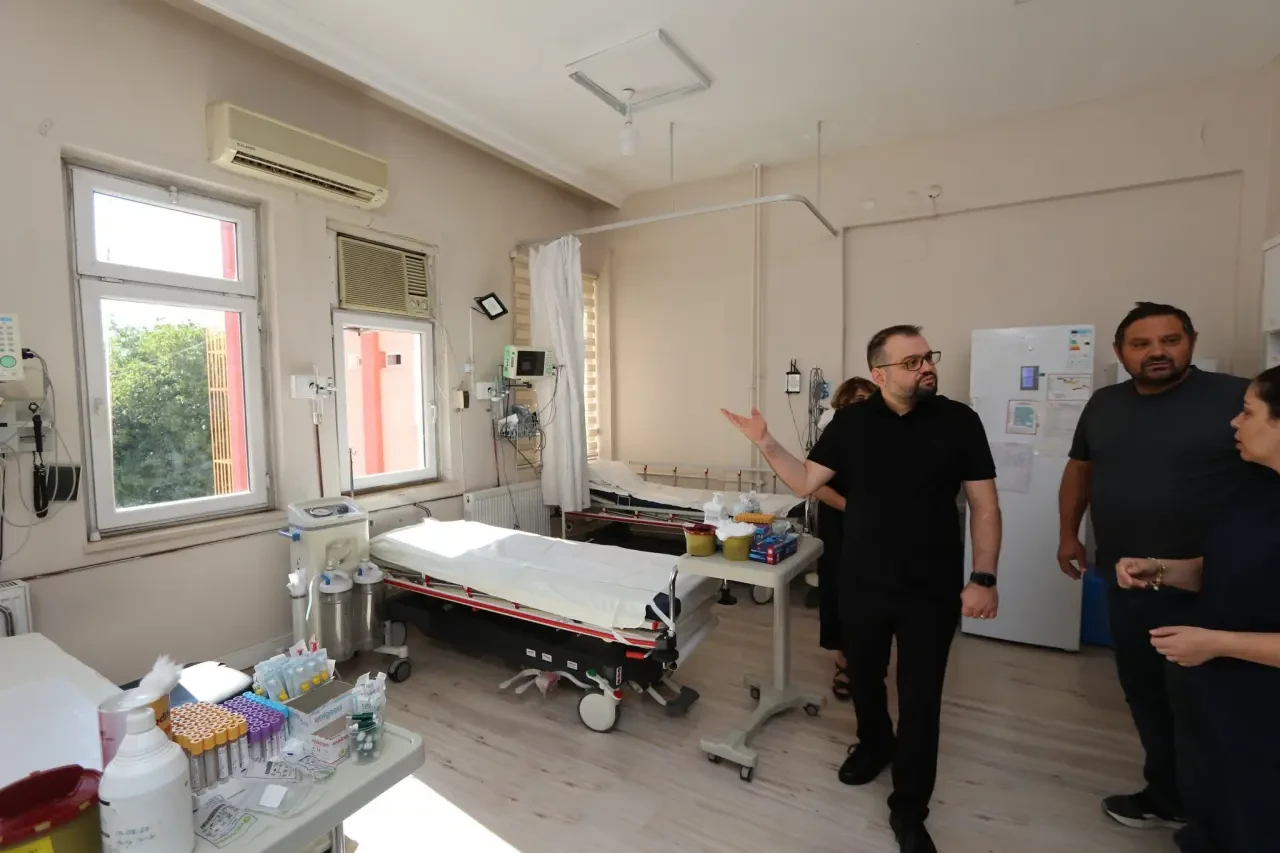 Başhekim Doç. Dr. Hicabi Sezgin’den Şehit Uzm. Çvş. Kadir Çakı Semt Polikliniği’ne Ziyaret 1