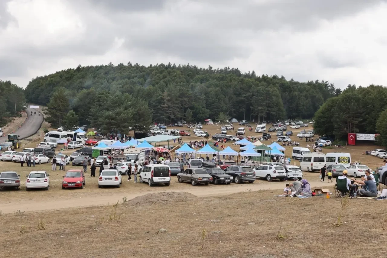 Vali Önder Bakan, Çerkes Kültür Festivali’ne Katıldı 4