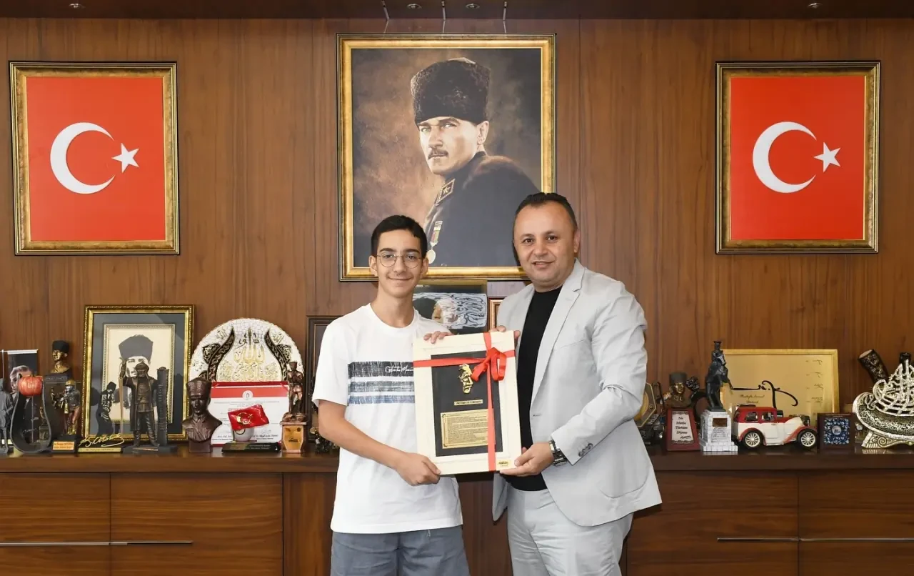 Başkan Turgay Sevindi, LGS Türkiye Birincilerini Ağırladı 1
