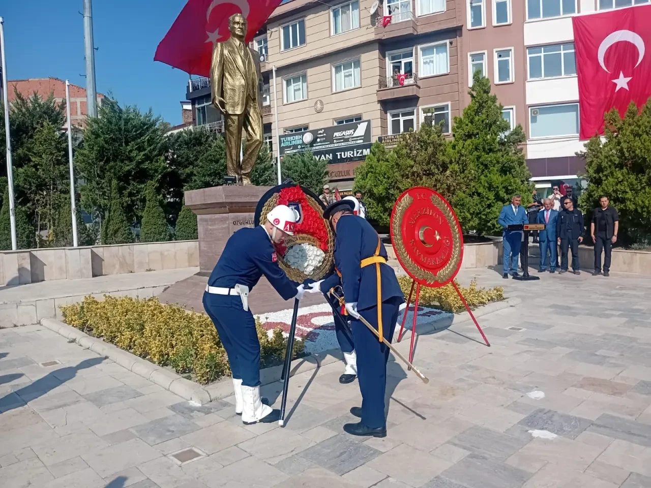 Merzifon’da 30 Ağustos Zafer Bayramı Çelenk Sunma Töreni Düzenlendi 2