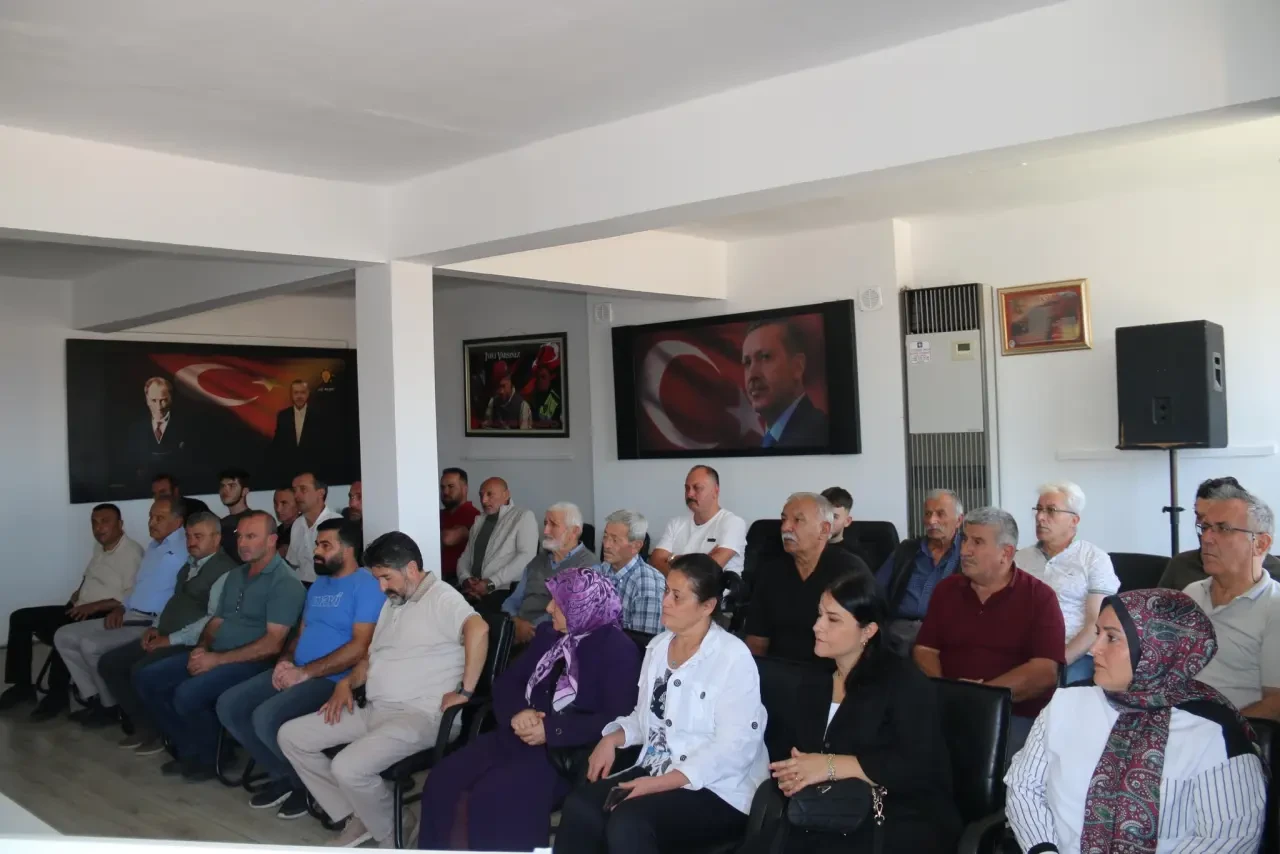 AK Parti Merzifon İlçe Teşkilatı Köy ve Mahalle Başkanlarıyla Buluştu 3