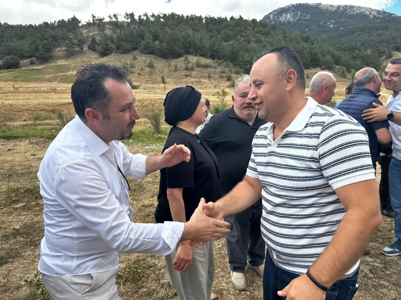 Amasya Belediye Başkanı Turgay Sevindi, Muhtarlar Derneği’nin Piknik Organizasyonuna Katıldı 4