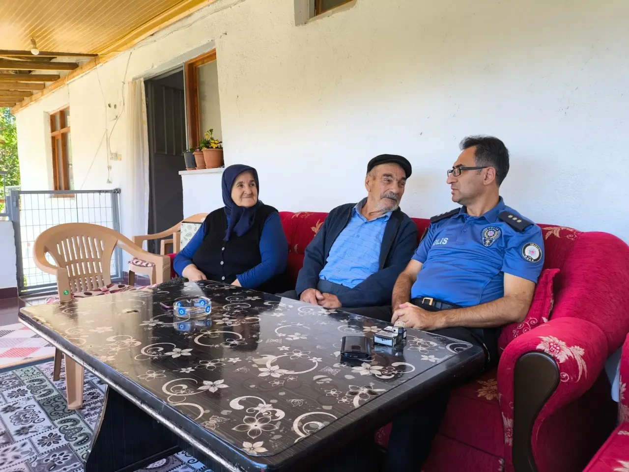 Gümüşhacıköy Emniyet ve Jandarması Şehit Ailelerinin Yanında 1