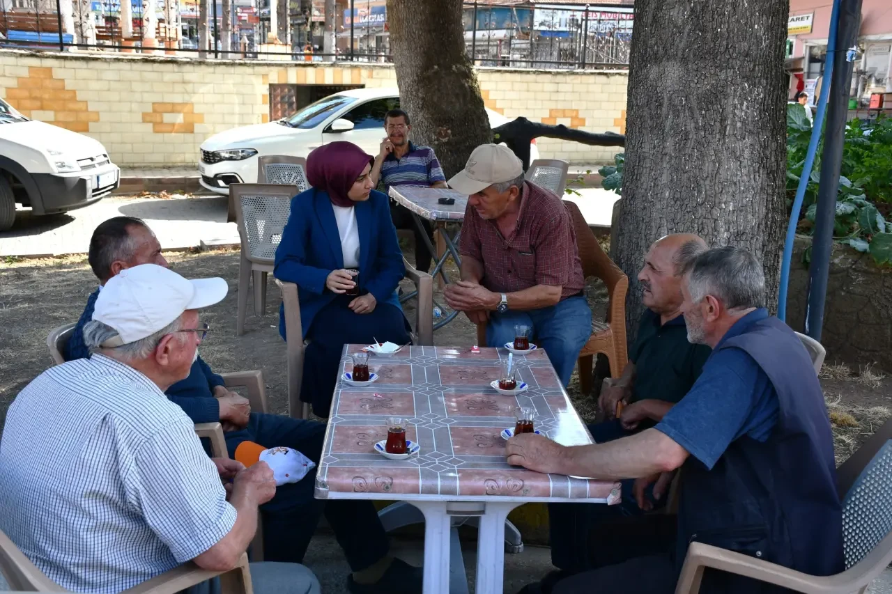 Gümüşhacıköy Kaymakamı Büşra Güneş’ten Esnaf ve Vatandaş Ziyaretleri 5