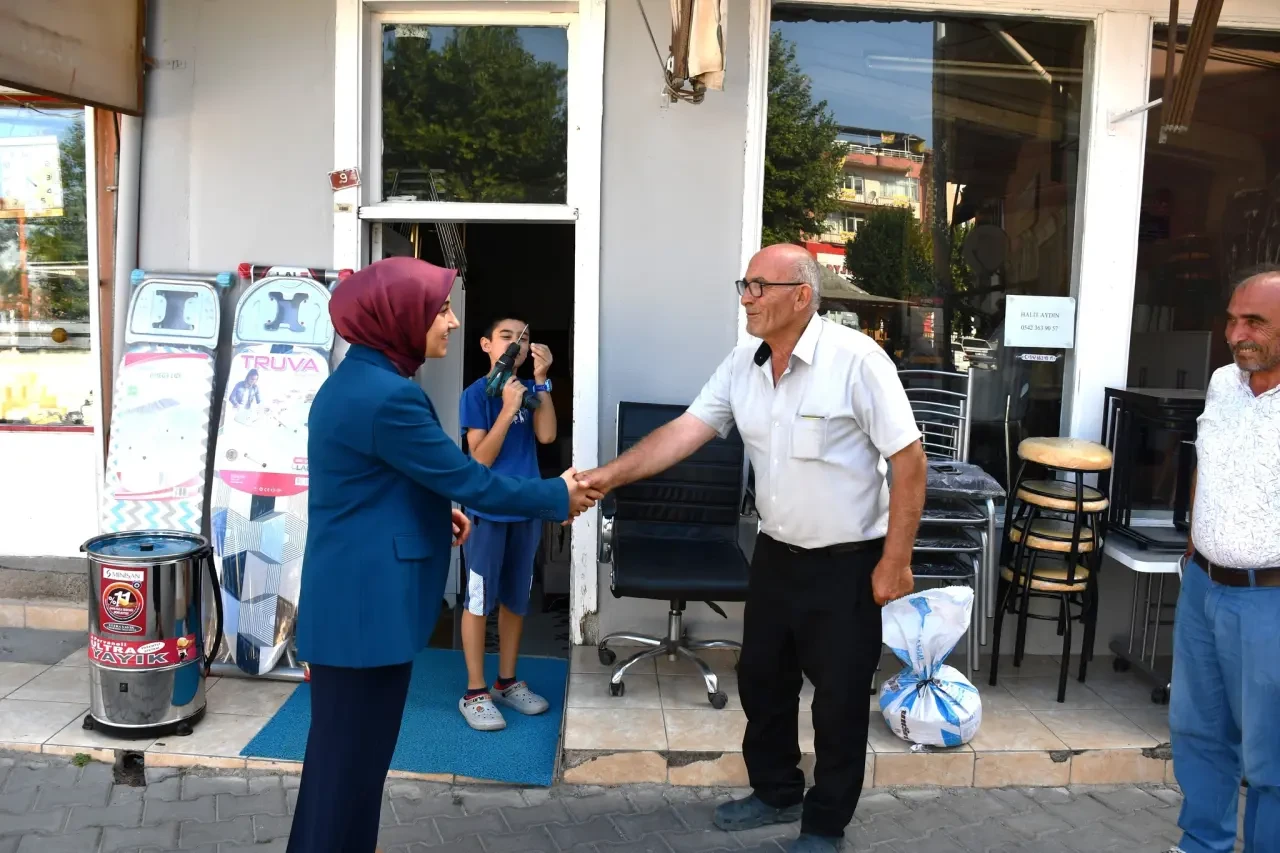 Gümüşhacıköy Kaymakamı Büşra Güneş’ten Esnaf ve Vatandaş Ziyaretleri 3