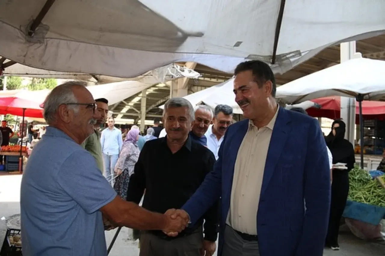 AK Parti Milletvekili Haluk İpek, Amasya Kapalı Pazar Yerinde Esnaflarla Buluştu 5