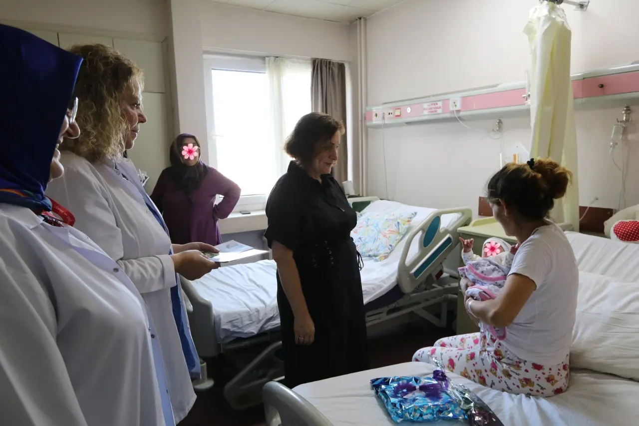 Dünya Emzirme Günü’nde Annelere Anlamlı Ziyaret 4