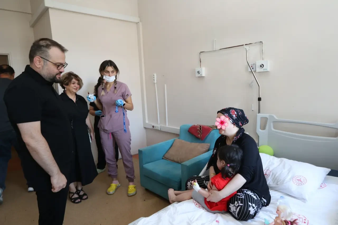 Başhekim Doç. Dr. Hicabi Sezgin’den Şehit Uzm. Çvş. Kadir Çakı Semt Polikliniği’ne Ziyaret 4