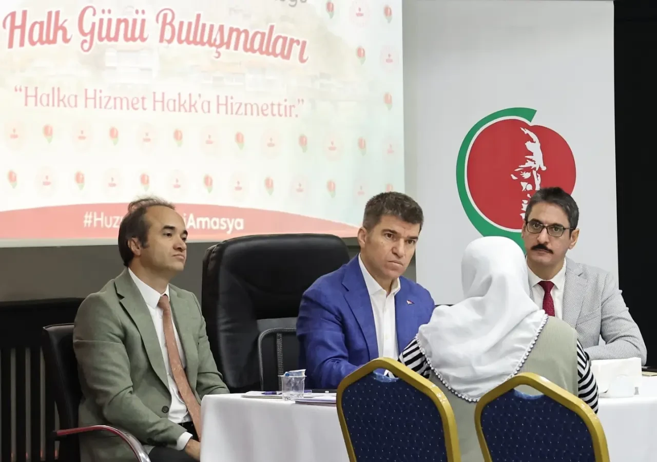 Amasya Valisi Önder Bakan, Halk Günü’nde Vatandaşları Dinledi 1