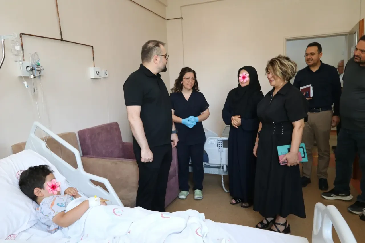 Başhekim Doç. Dr. Hicabi Sezgin’den Şehit Uzm. Çvş. Kadir Çakı Semt Polikliniği’ne Ziyaret 2