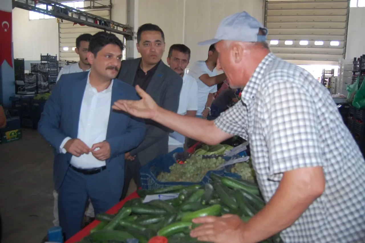 A Parti Pazarın Nabzını Tuttu 1