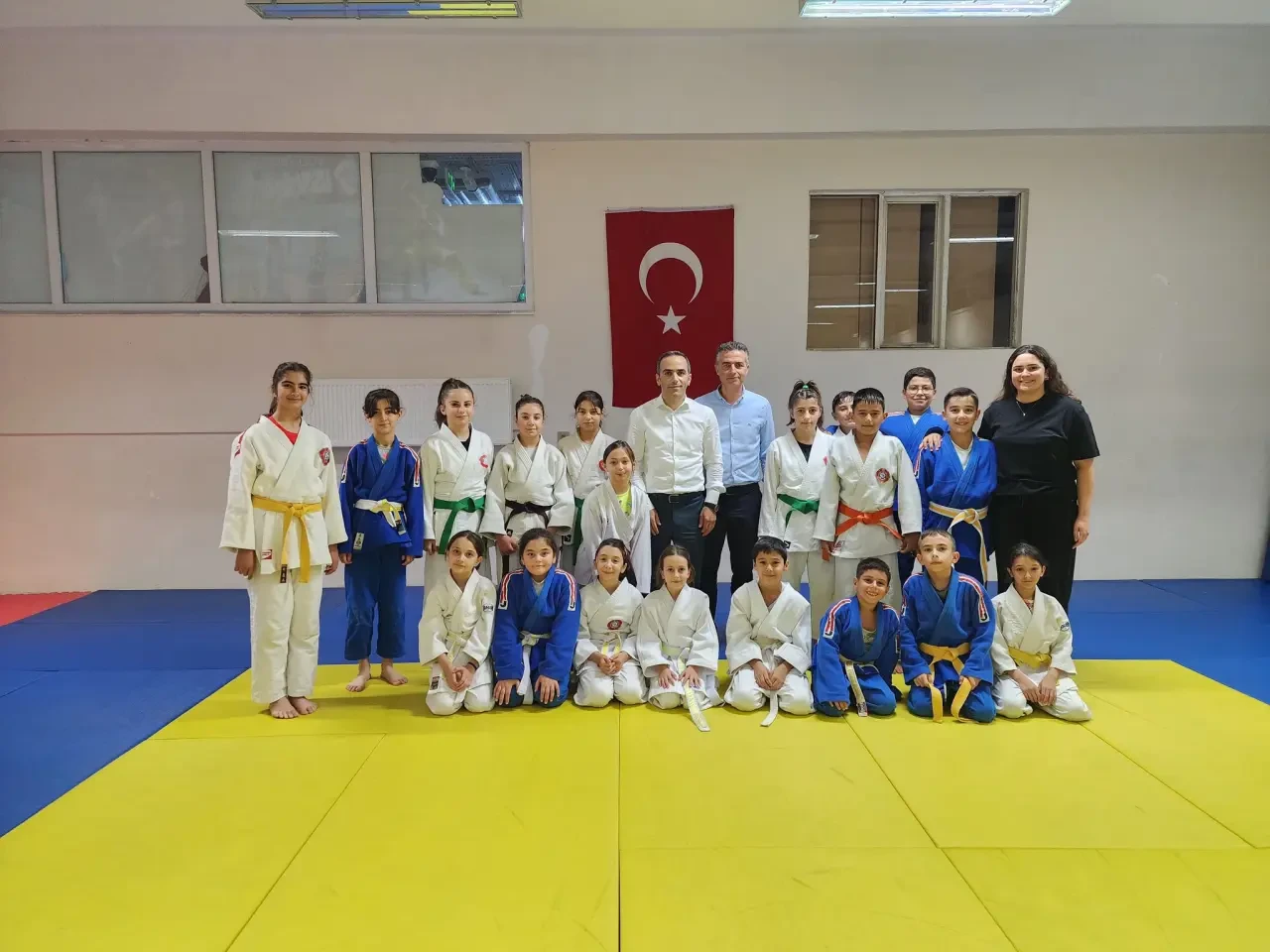 Gençlik ve Spor İl Müdürü Osman Ercan’dan Merzifon Gençlik Merkezi’ne Ziyaret 4