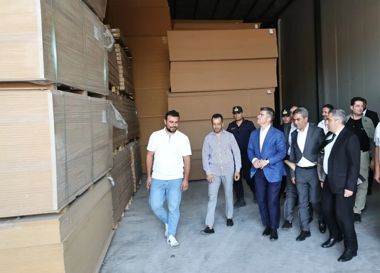 Vali Önder Bakan’dan Suluova OSB’de Üretim Ziyareti: Mefa Dizayn ve Yüce Makina’ya Yerinde İnceleme 2