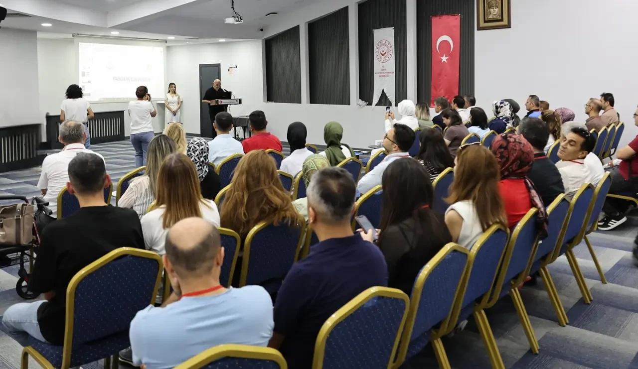 Amasya’da “Yaşlı Dostu Kentler ve Yaşlı Hakları” Çalıştayı Gerçekleştirildi 1