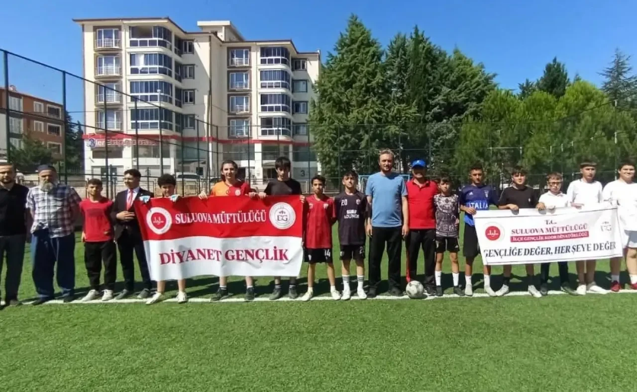 Suluova’da Camiler Arası Futbol Turnuvası: Büyükler Kategorisinde Şampiyon Belli Oldu 1