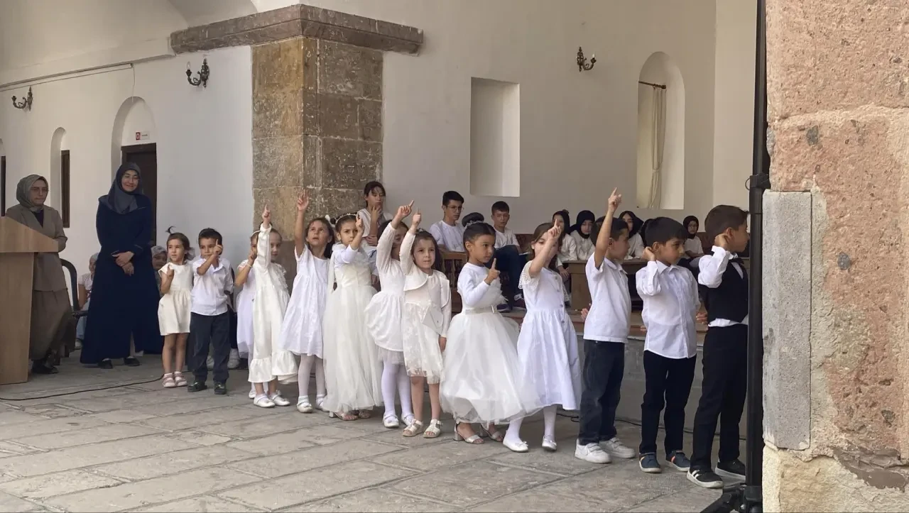 Merzifon’da Yaz Kur’an Kursları Kapanış Programı Coşkuyla Gerçekleşti 2