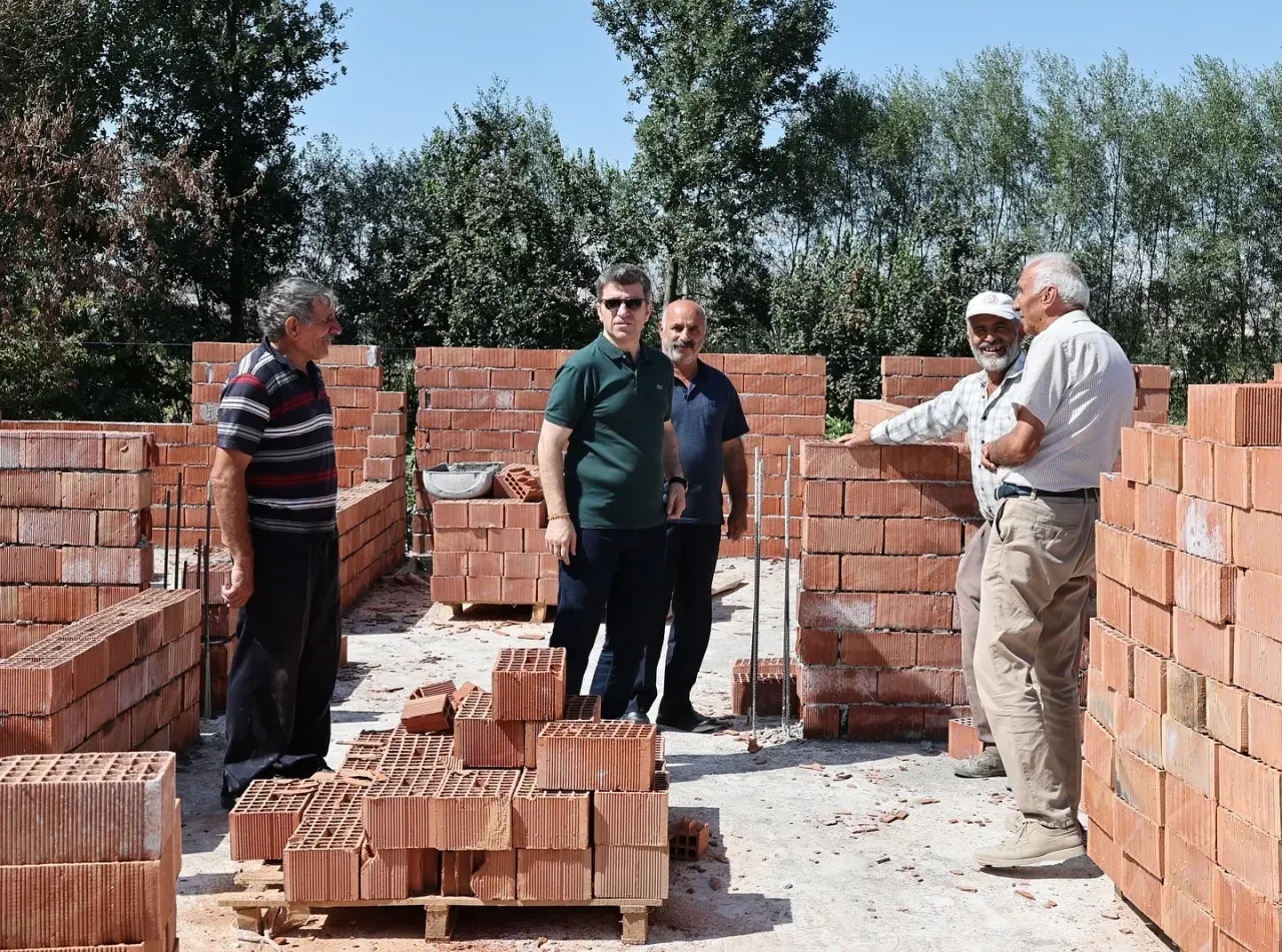 Amasya Valisi Önder Bakan, Gözlek Köyü’nde Yangınzede Aileyi Ziyaret Etti 2