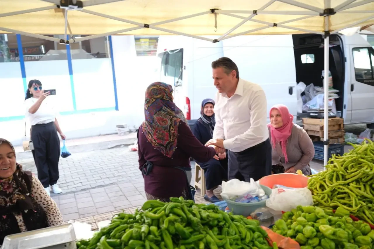 Vekil Karagöz Kastamonu Salı Pazarı’nda Ekonomik Krizin Nabzını Tuttu 4
