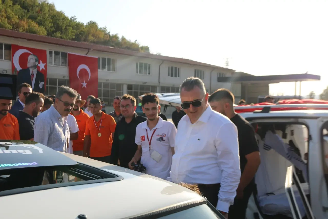 AK Parti Amasya Milletvekili Hasan Çilez, Modifest 8 Fuarına Katıldı 4