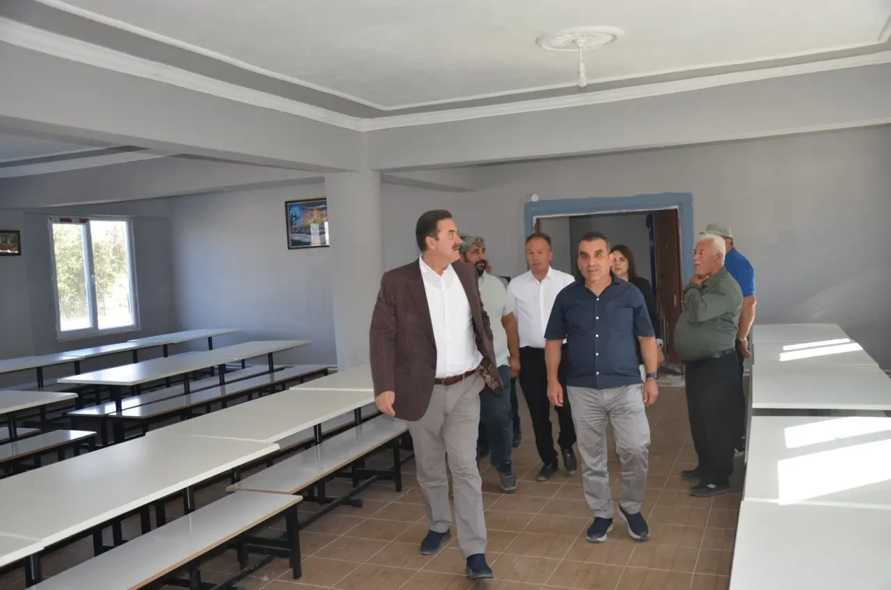 AK Parti Heyeti Göynücek'te Köy Halkıyla Bir Arada 4