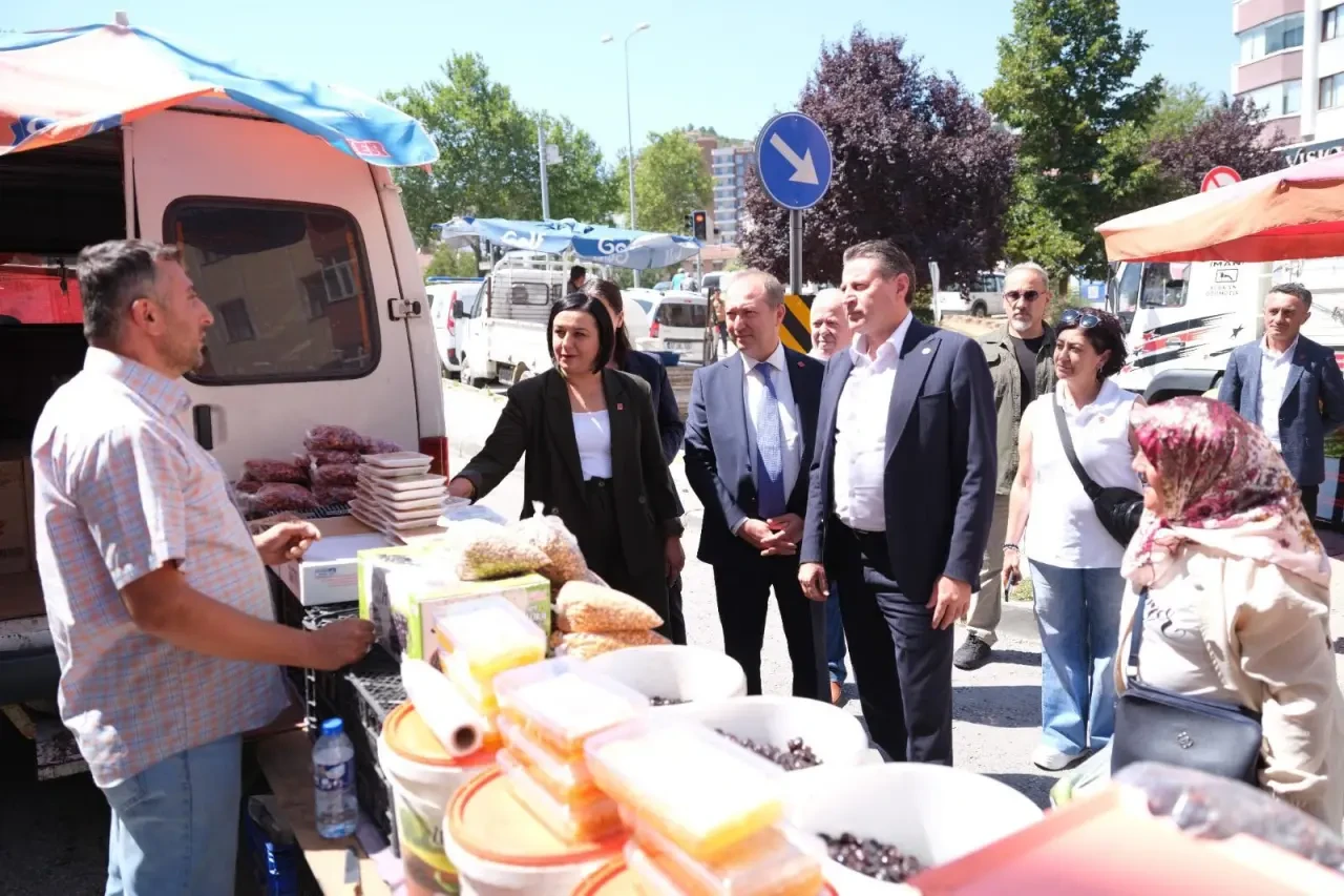 Vekil Karagöz Kastamonu Salı Pazarı’nda Ekonomik Krizin Nabzını Tuttu 1