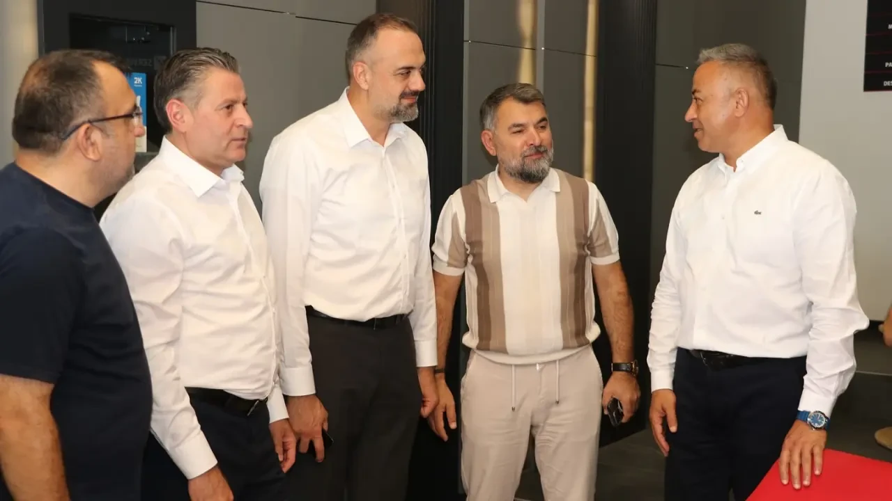 CHP Amasya’da Esnafın Nabzını Tuttu: "Bir Dokunduk, Bin Ah İşittik" 3