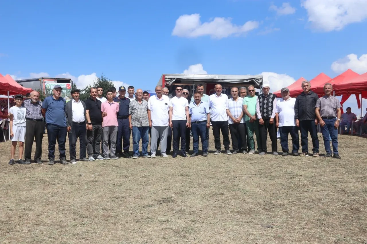 Taşova Yaylasaray Köyü’nde Yayla Şenliği Coşkusu 4