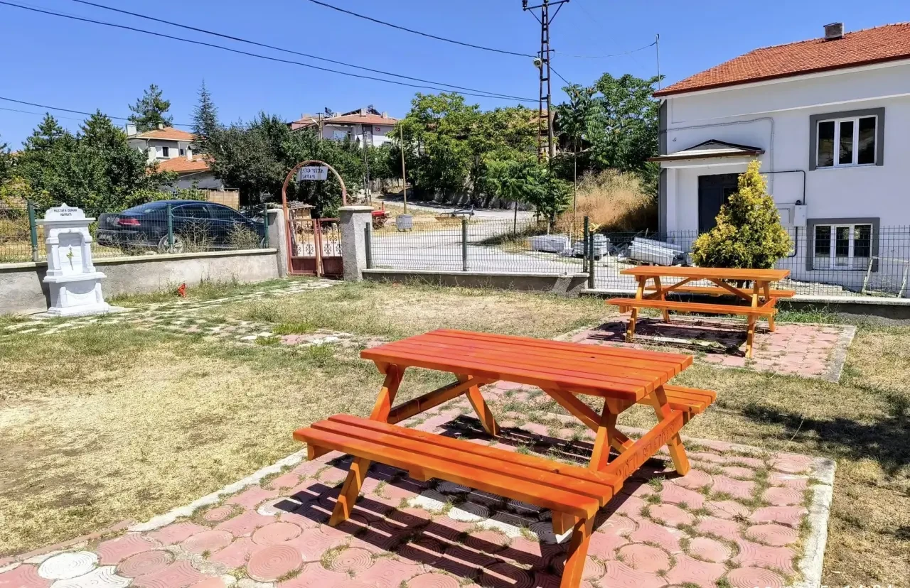 Hamamözü’nde Park ve Bahçeler Yenileniyor, Piknik Alanları Güzelleştiriliyor 3