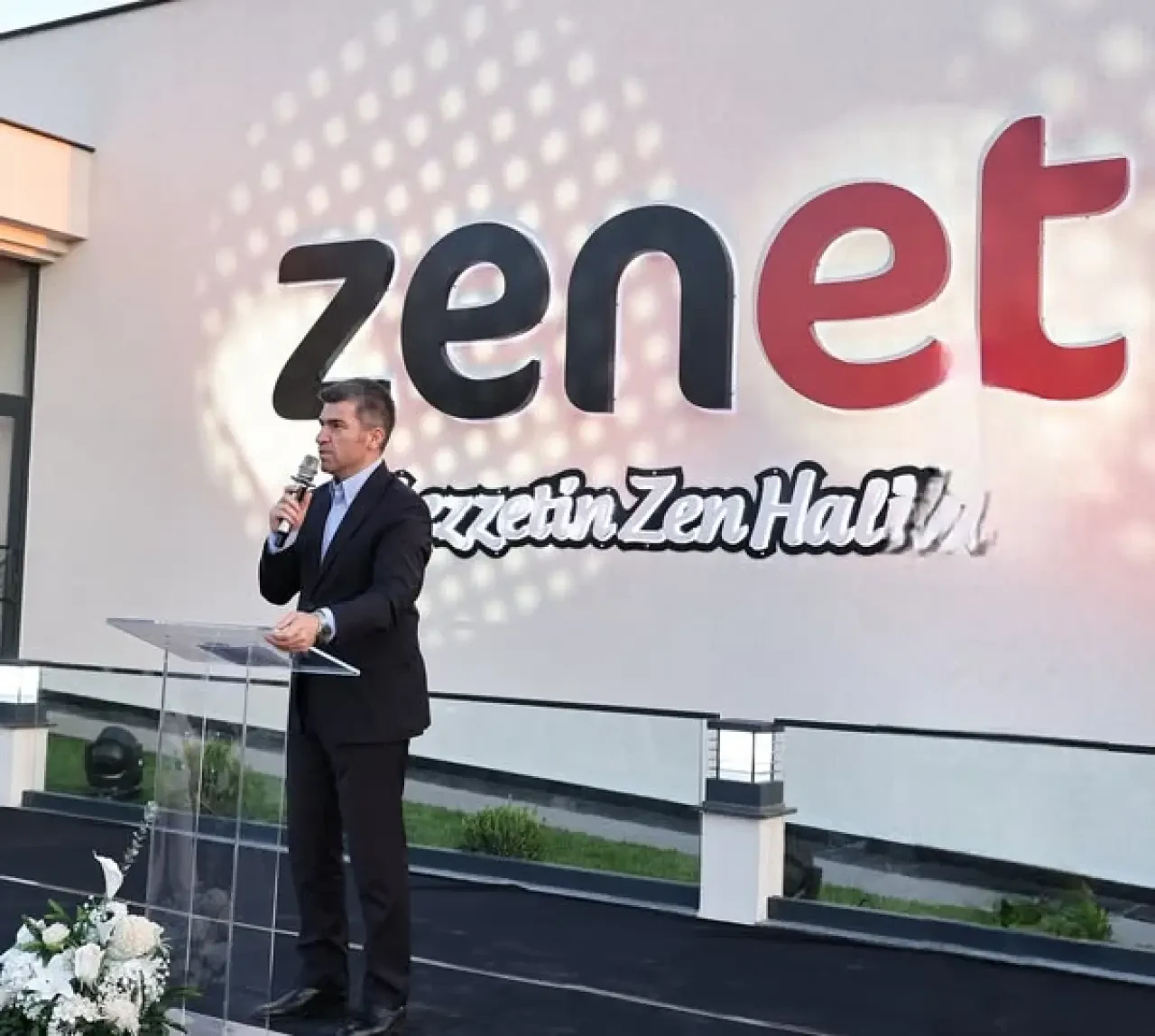 Vali Önder Bakan, Suluova’da Zenet Restaurant Açılışına Katıldı 1