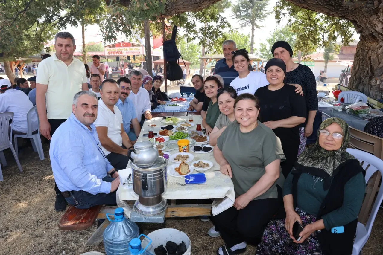 Başkan Turgay Sevindi, Halil Dede Şenliği’nde Hemşehrileriyle Buluştu 1
