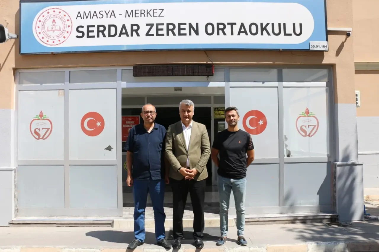 İl Millî Eğitim Müdürü Katipoğlu’ndan Serdar Zeren Ortaokulu’na Ziyaret 4