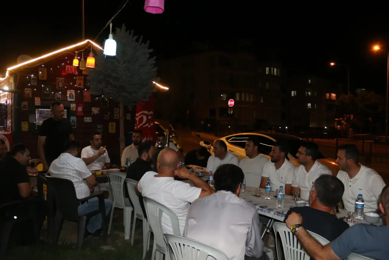AK Parti İl Başkanı Galip Uzun, Şeyhcui Mahallesi’nde Üyelerle Buluştu 1