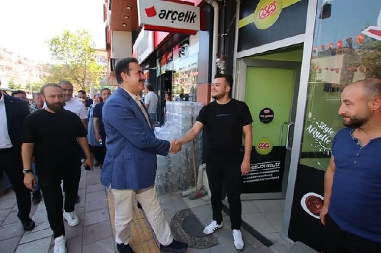 AK Parti Milletvekili İpek Taşova’da Talepleri Dinledi 2