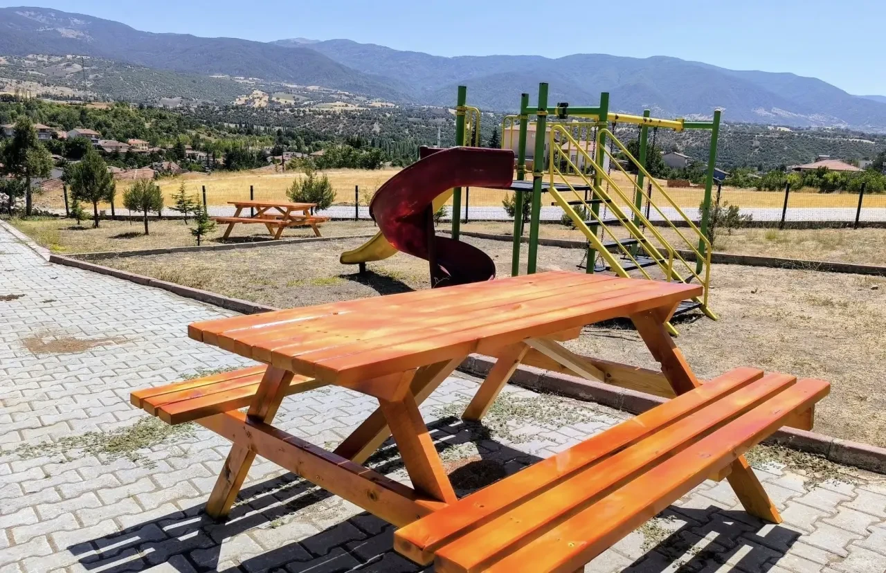 Hamamözü’nde Park ve Bahçeler Yenileniyor, Piknik Alanları Güzelleştiriliyor 1