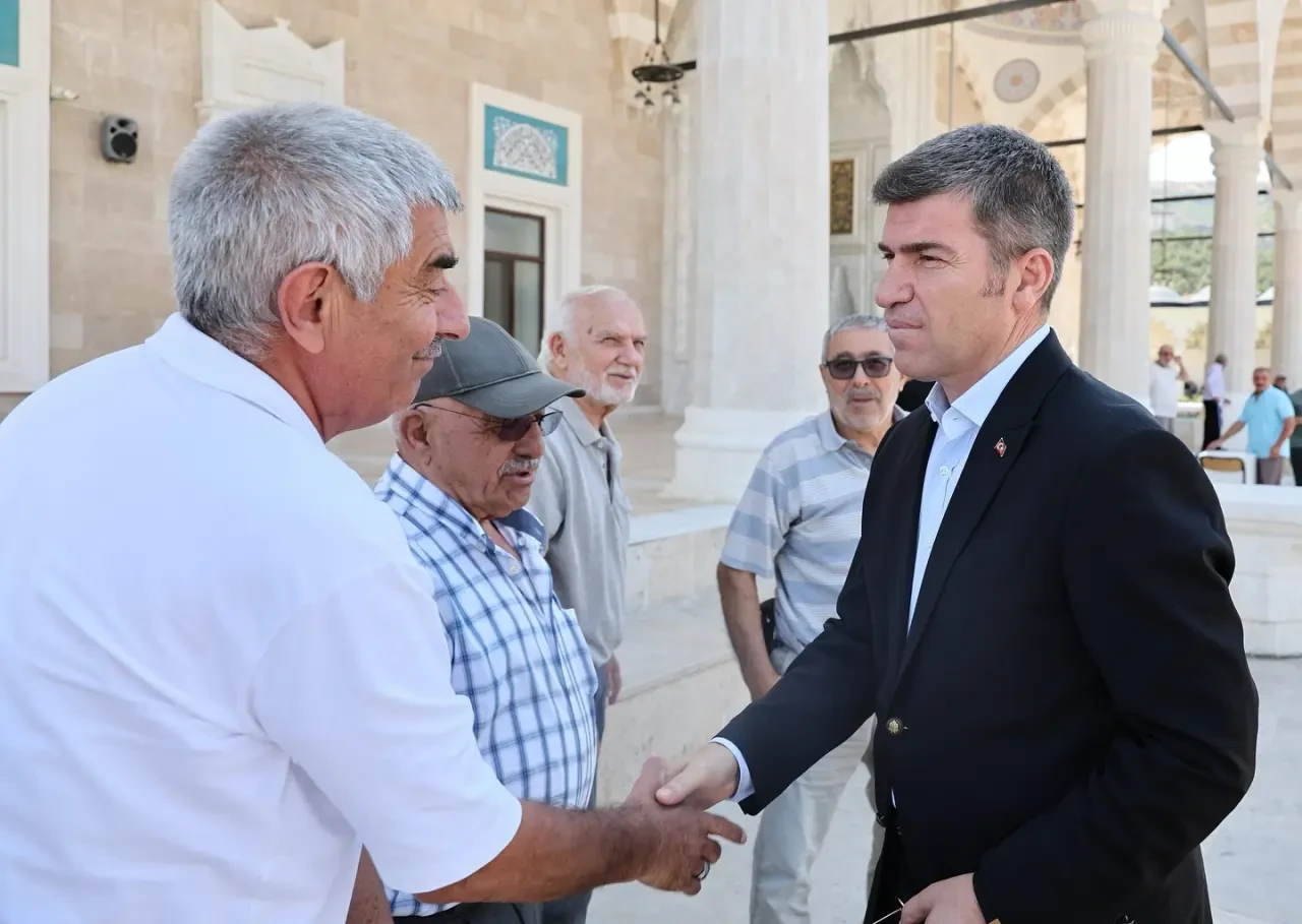 Vali Önder Bakan Şeyhcui Mahallesi’nde Vatandaşlarla Buluştu 3