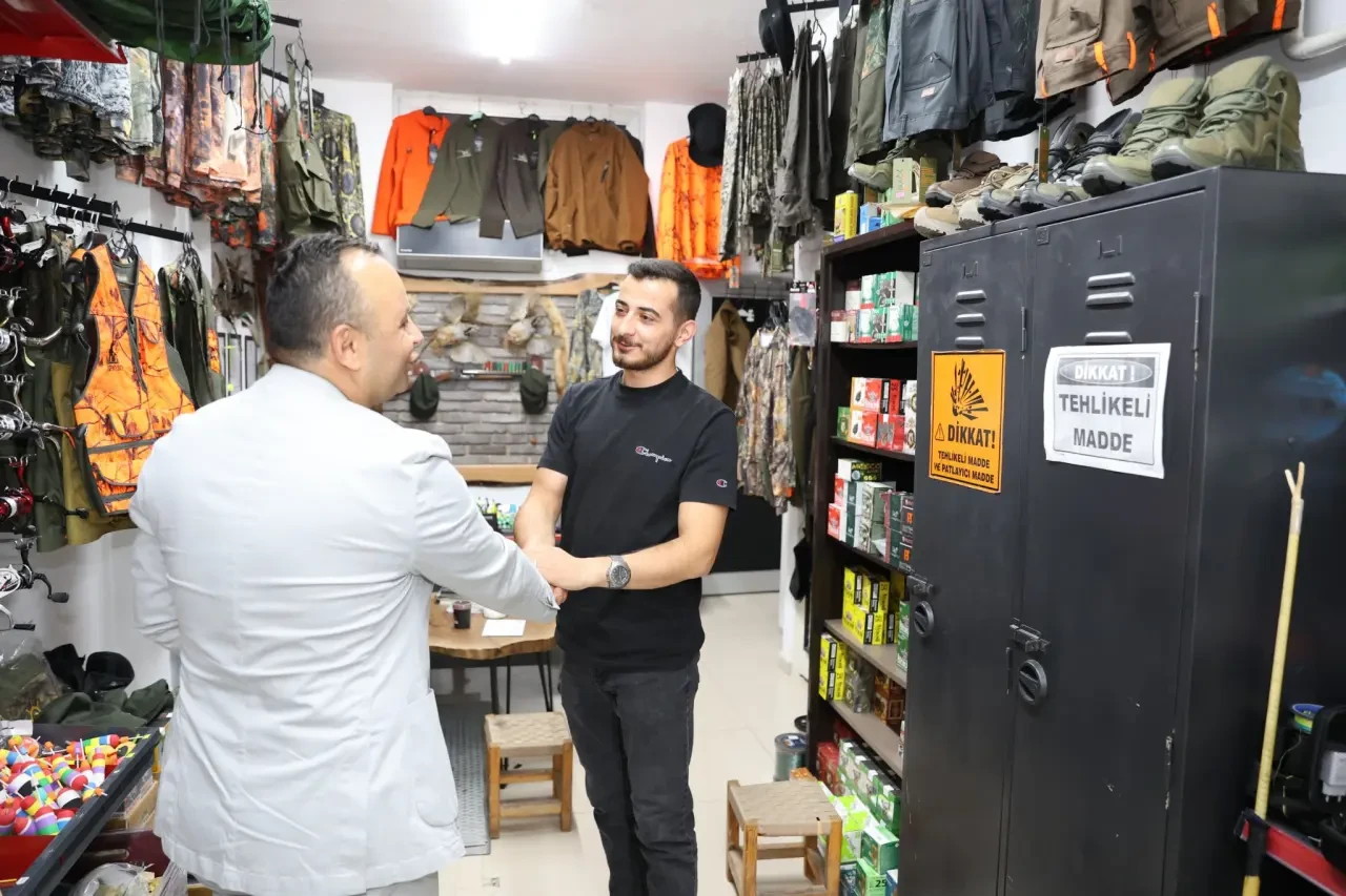 Başkan Sevindi, Hacı İlyas Mahallesi Esnafıyla Buluştu 5