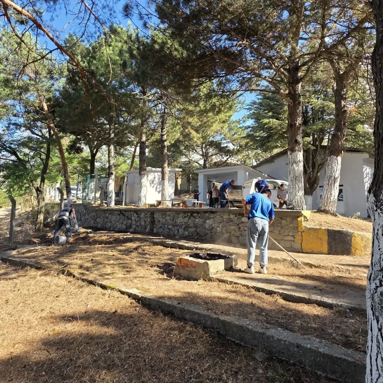Merzifon Belediyesi’nden Hayvan Barınağı ve Doğal Yaşam Alanında Temizlik Çalışması 4